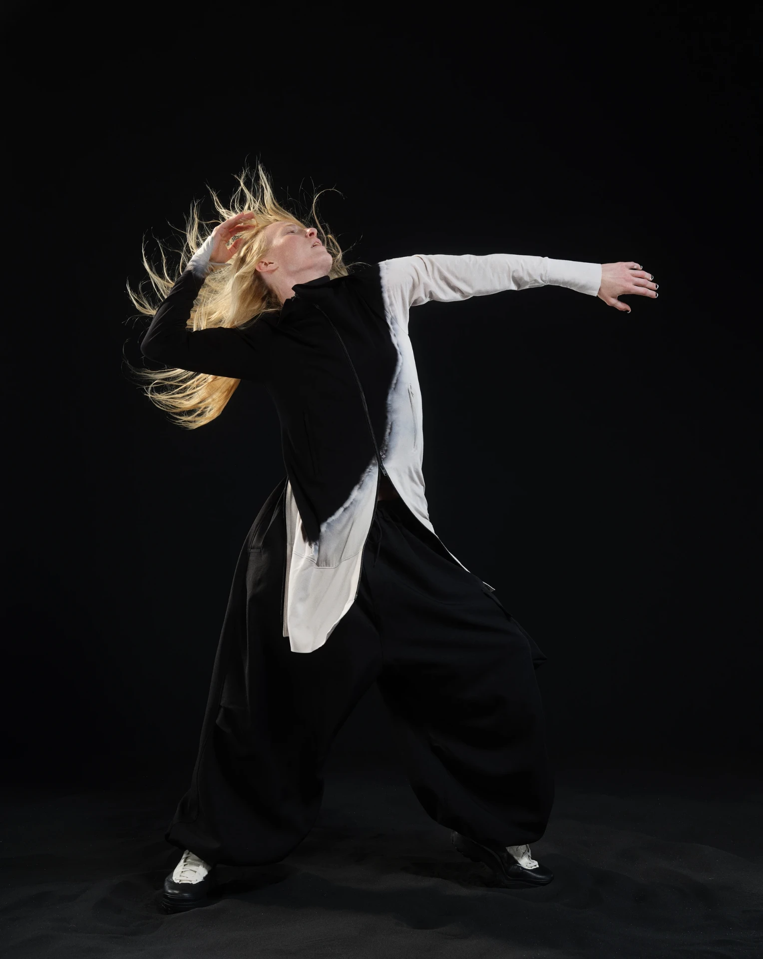 Y-3 SS 26 — Show — image 5