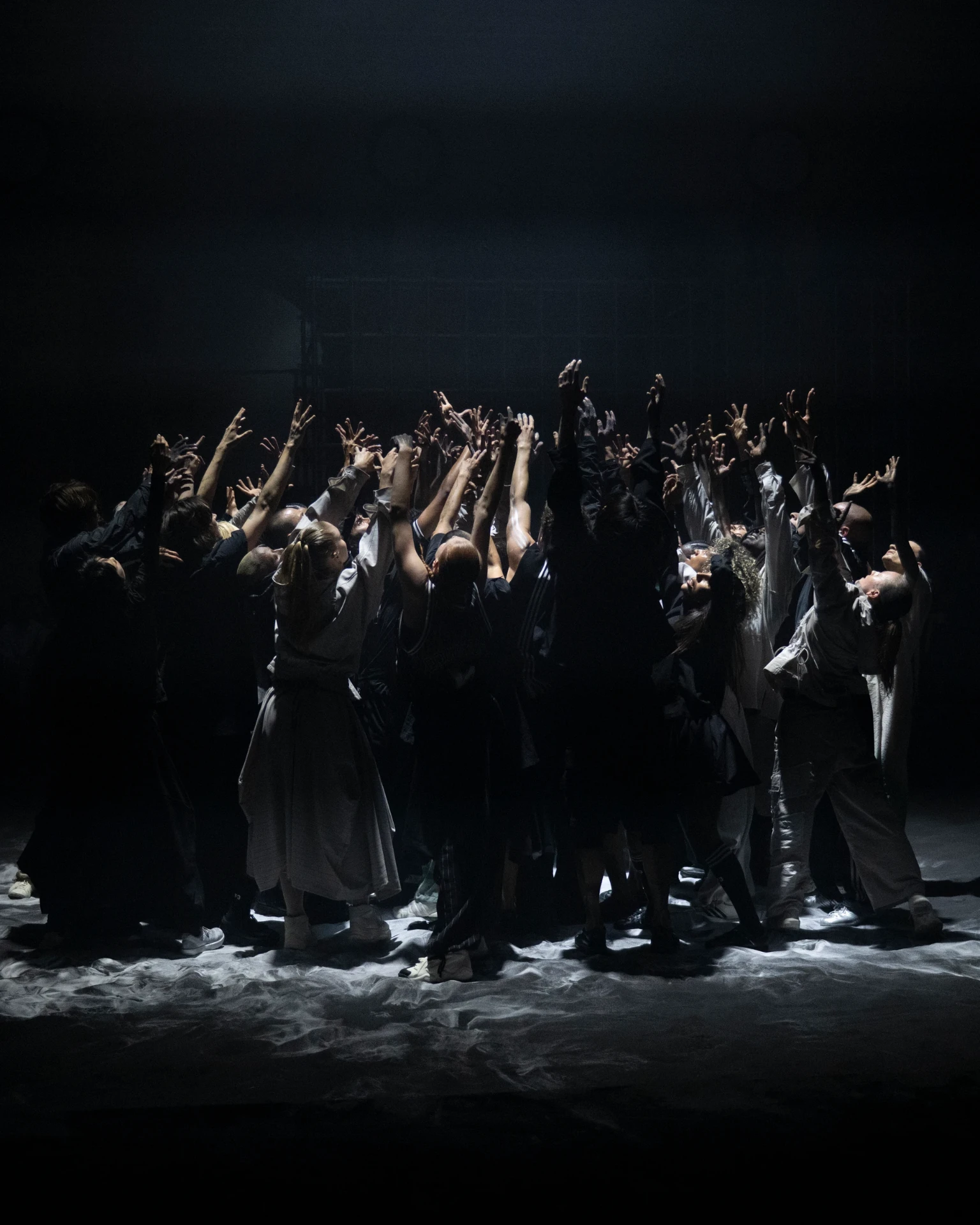 Y-3 SS 26 — Show — image 4