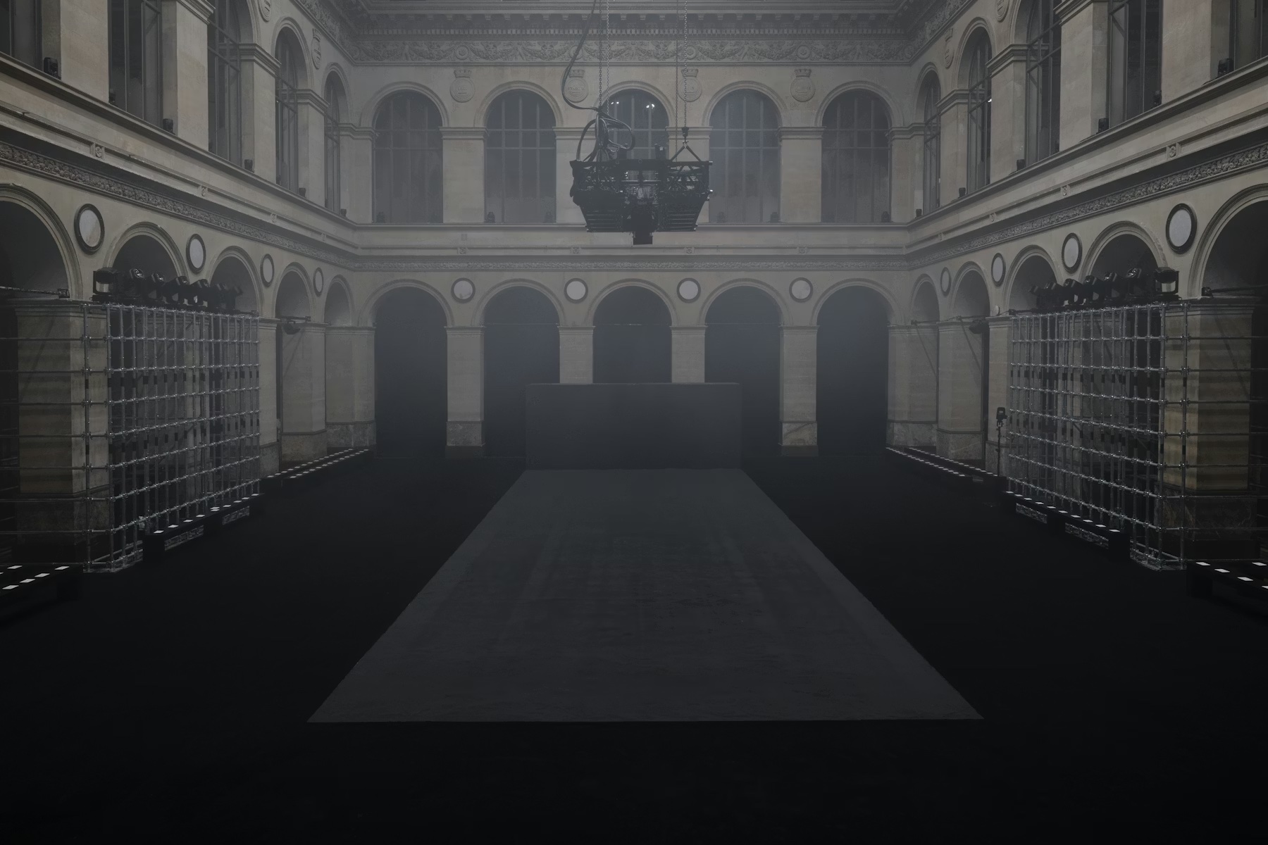 Y-3 SS 26 — Show, view 1
